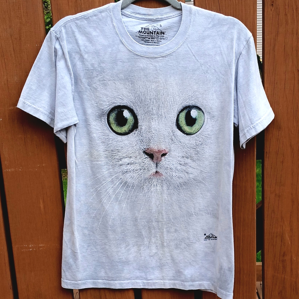 The Mountain Men's Green Eyes Cat Face T-Shirt, Grey, Size S